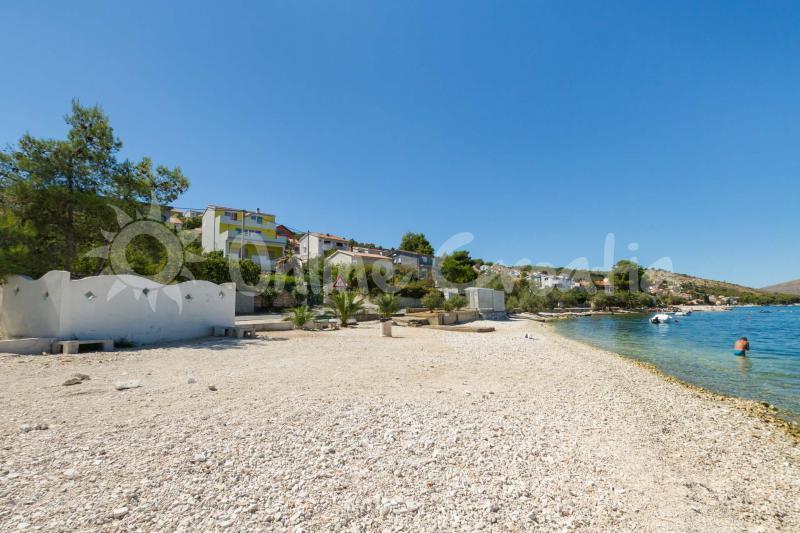 Apartments Sakal Trogir Exteriör bild