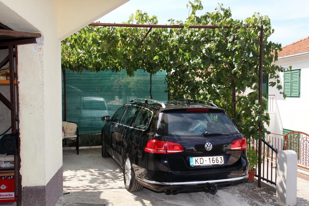 Apartments Sakal Trogir Exteriör bild