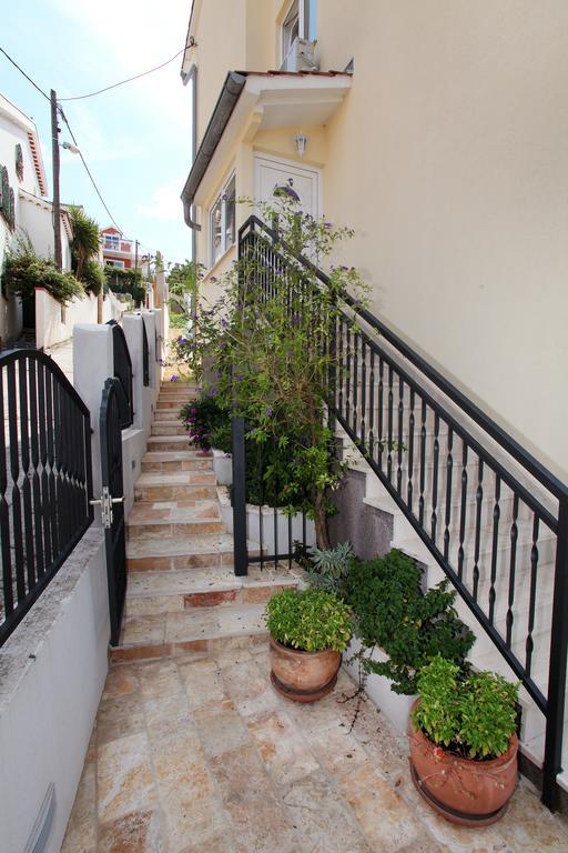Apartments Sakal Trogir Exteriör bild